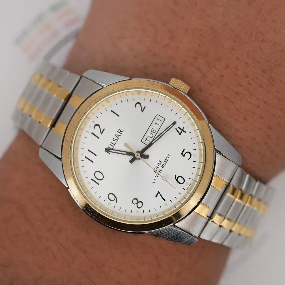 Pulsar VJ33-X006 Two-Tone Men's Watch 37mm Day/Date Running New Battery